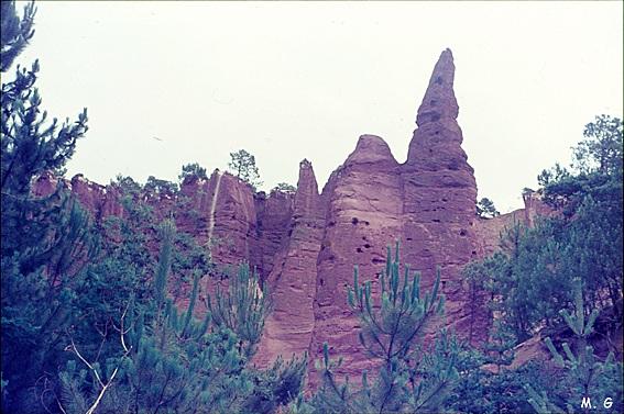 Erosion dans les ocres de Rousillon